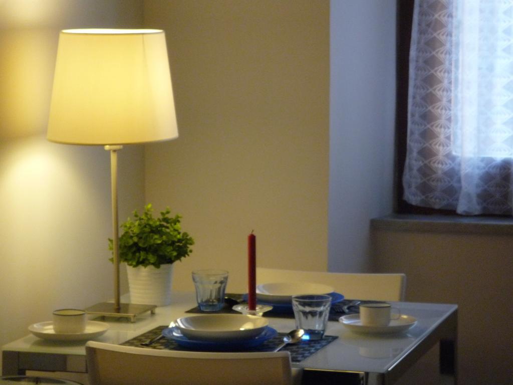 Cosy Trastevere Apartment Rome Room photo